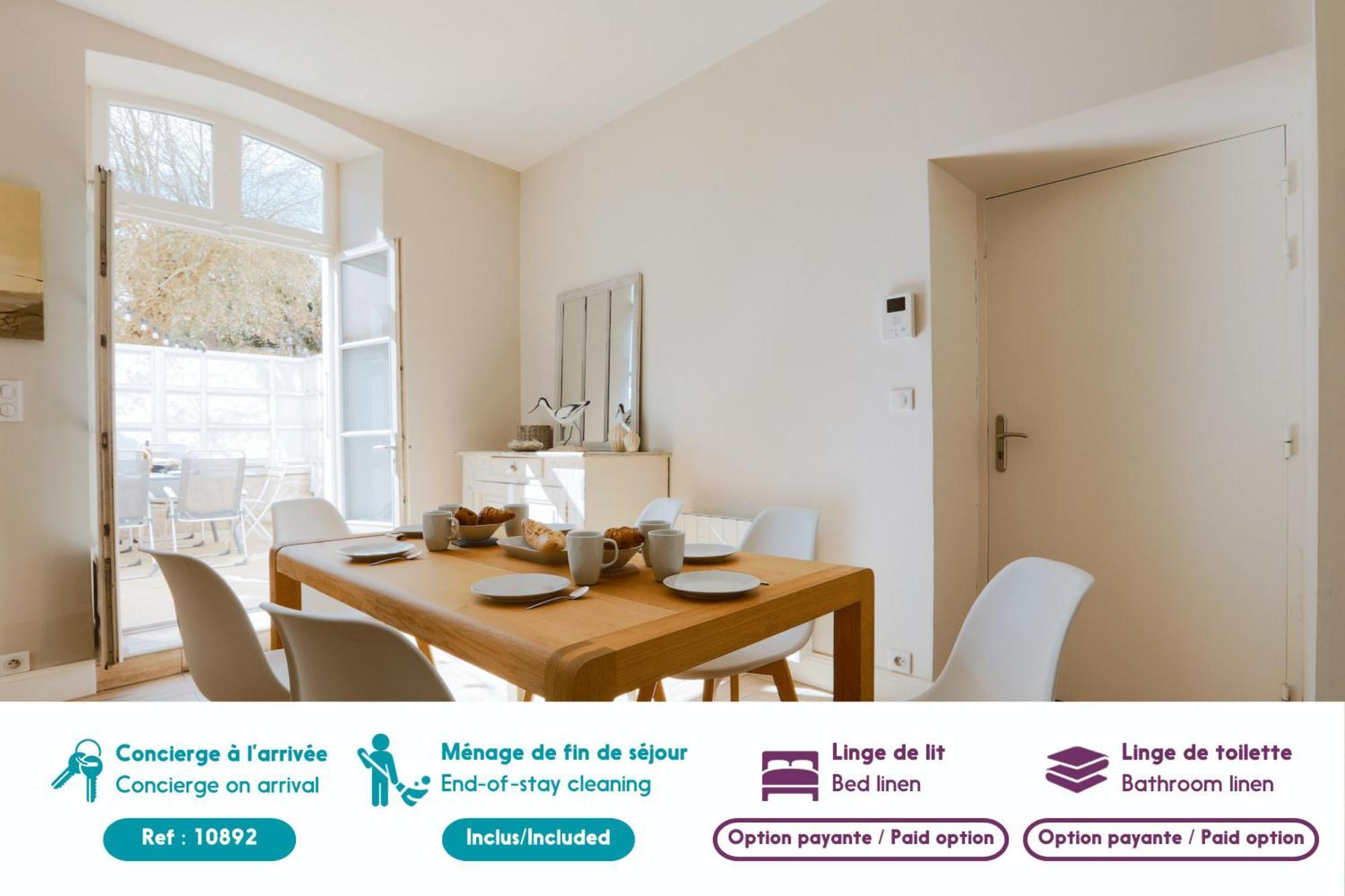Duplex Joliment Decore Et Sa Cour Ensoleillee Сен-Мартен-де-Ре Экстерьер фото